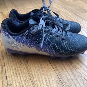 Kids soccer cleats